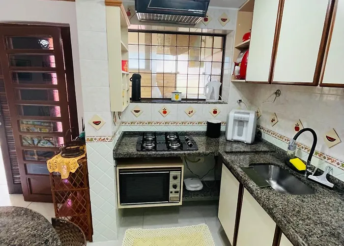 Apartamento Com Acesso A Pe A Santa Rita - Enseada - Ubatuba